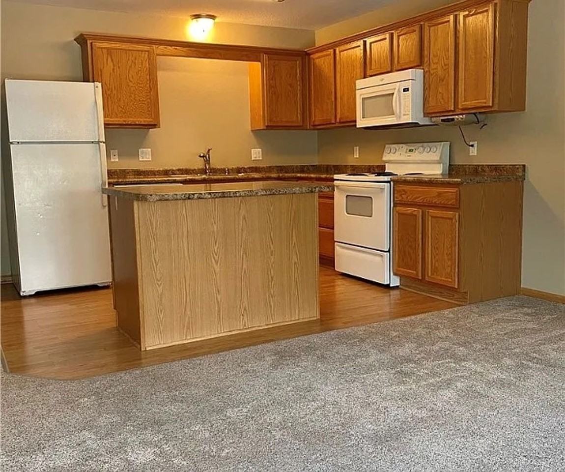 3005 Sw Sharmin Ln - Photo 4 of 14