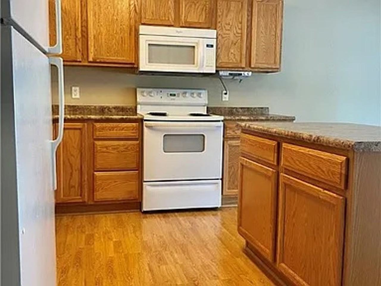 3005 Sw Sharmin Ln - Photo 5 of 14