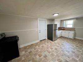 featured image of 448 Hartford Pike