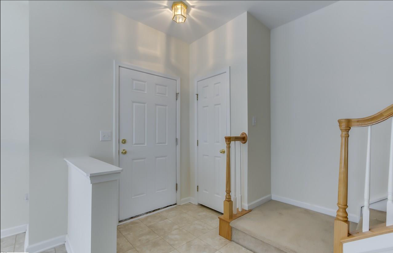 259 Hadley Commons Dr - Photo 2 of 16