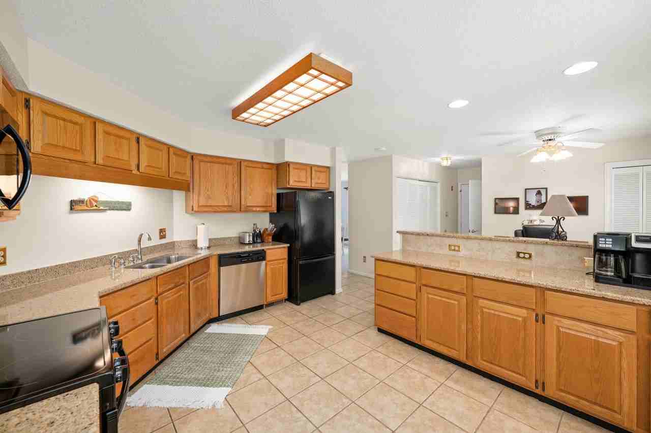 225 Ocean View Blvd - Photo 5 of 37