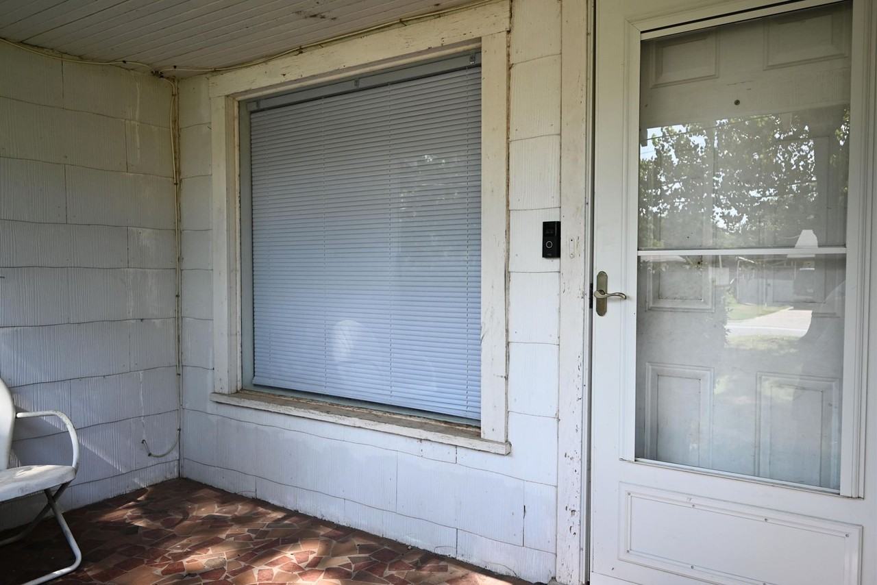 1113 Harlan Ave - Photo 2 of 28