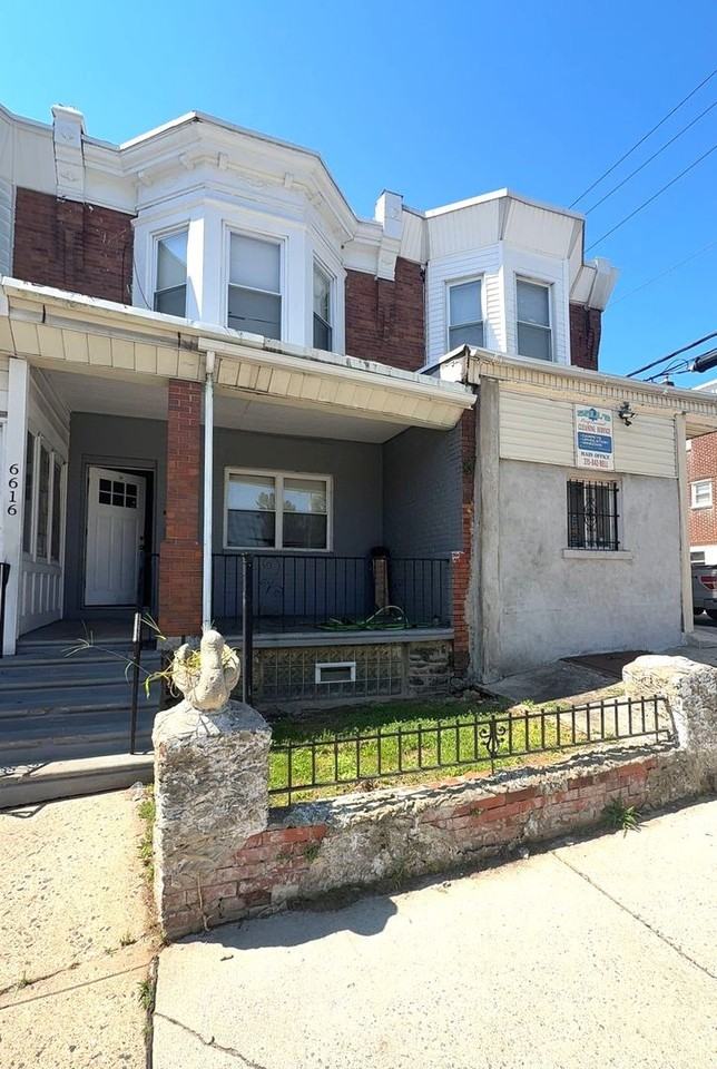 6616 Chew Ave - Photo 2 of 28