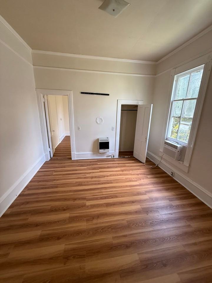 711B N 4th St - Photo 2 of 4