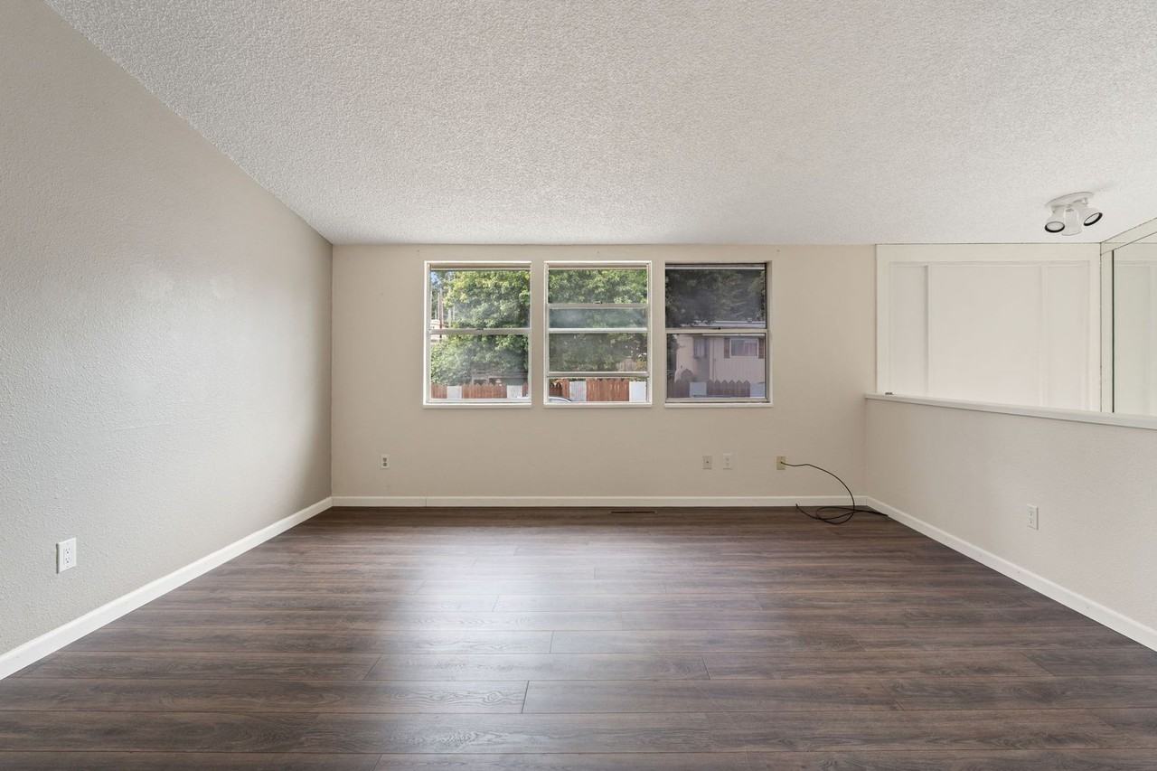 400 Casad Ave - Photo 7 of 32