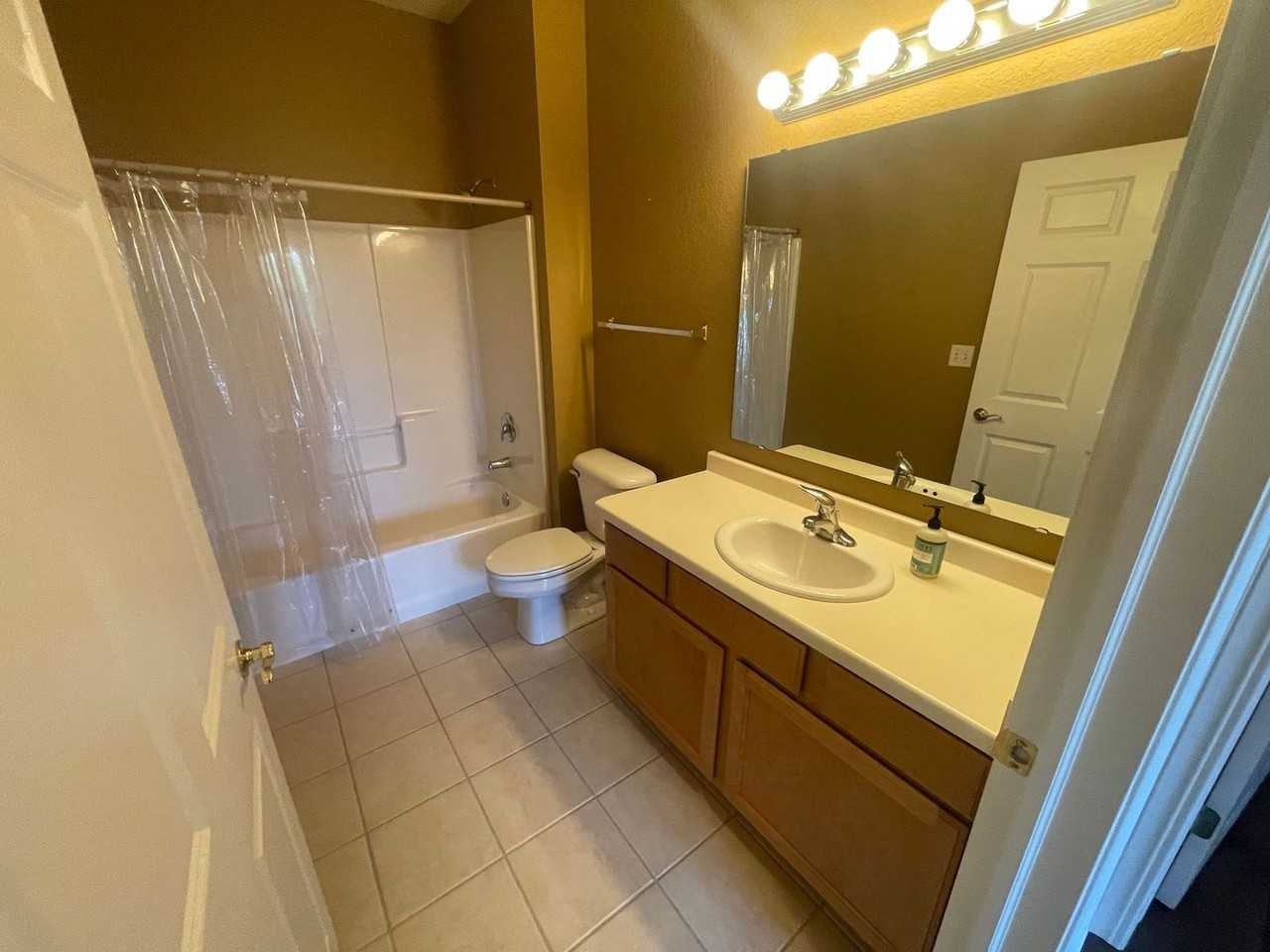 697 W Dekora St #F - Photo 7 of 17