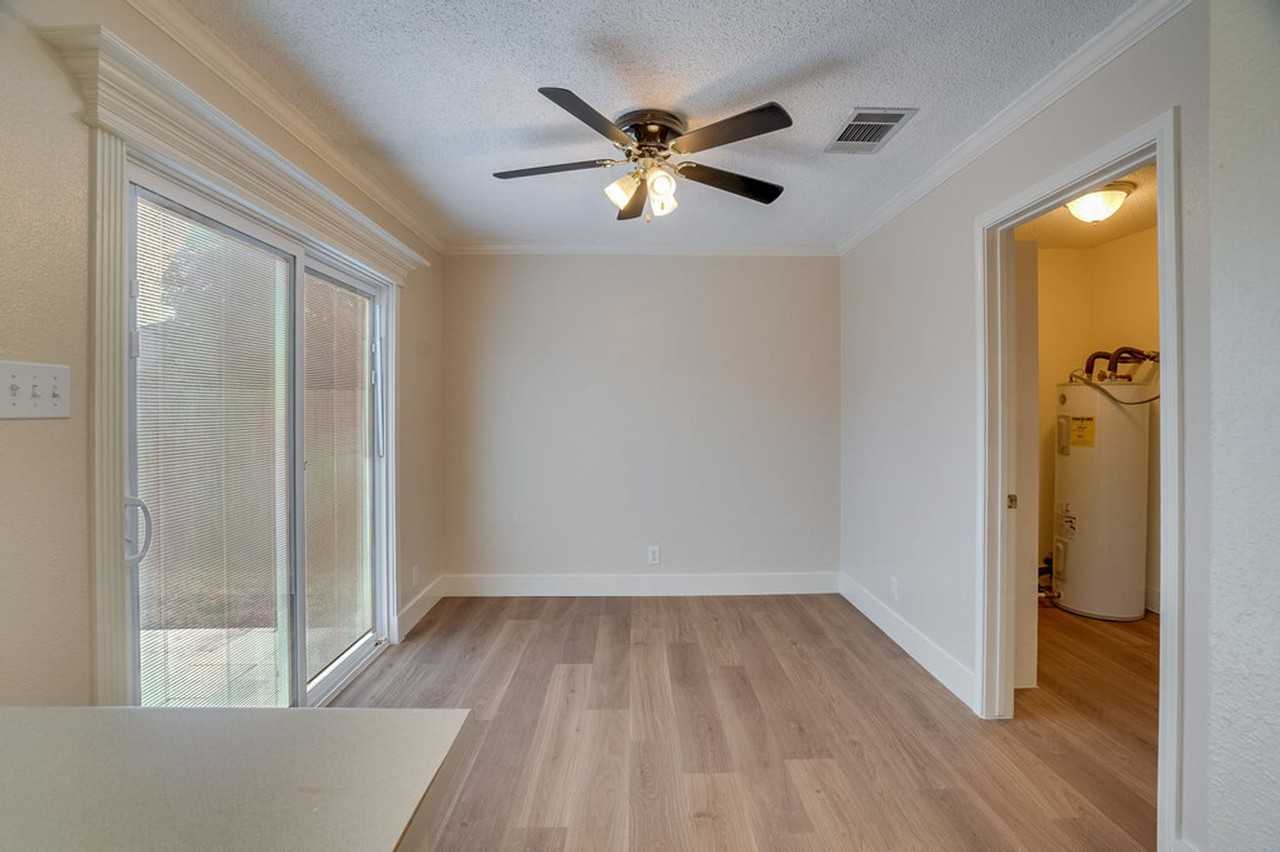12920 Latchwood Ln - Photo 5 of 20