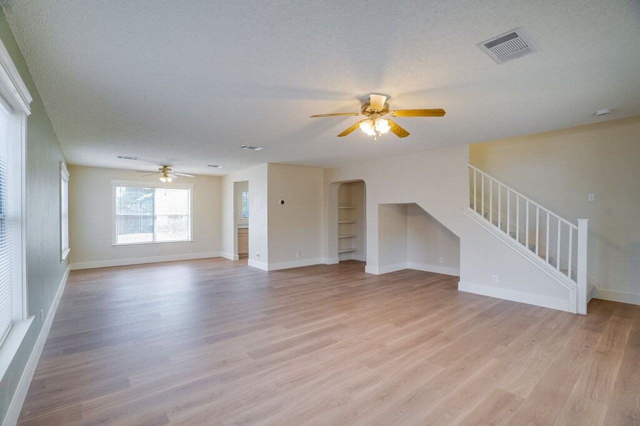 12920 Latchwood Ln - Photo 7 of 20