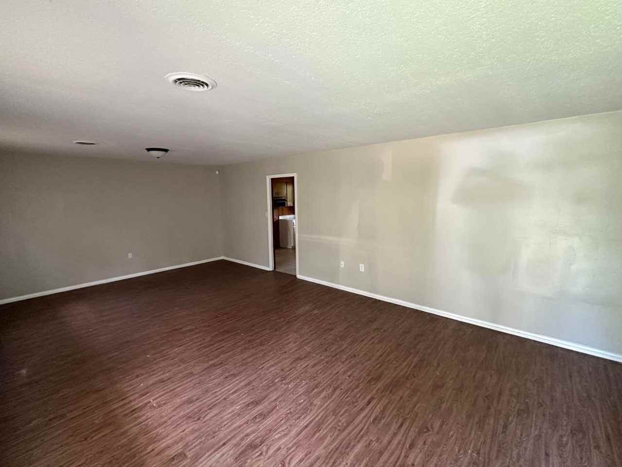 3218 Meadow Forest Dr - Photo 5 of 8