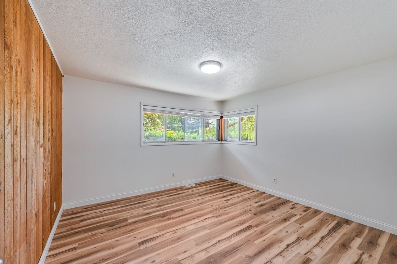 16631 Se Foster Rd - Photo 6 of 16