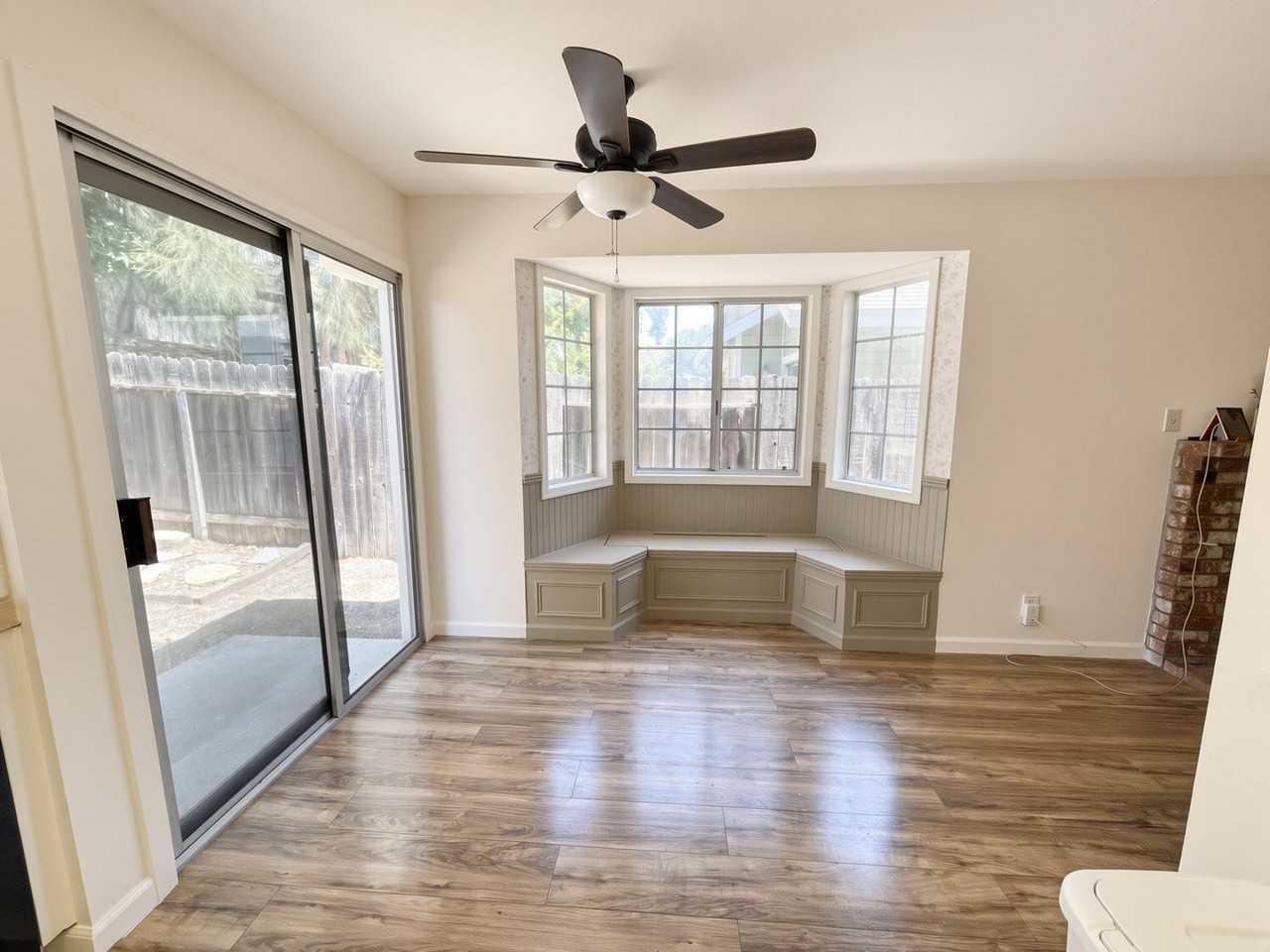 131 Walter Way - Photo 3 of 11