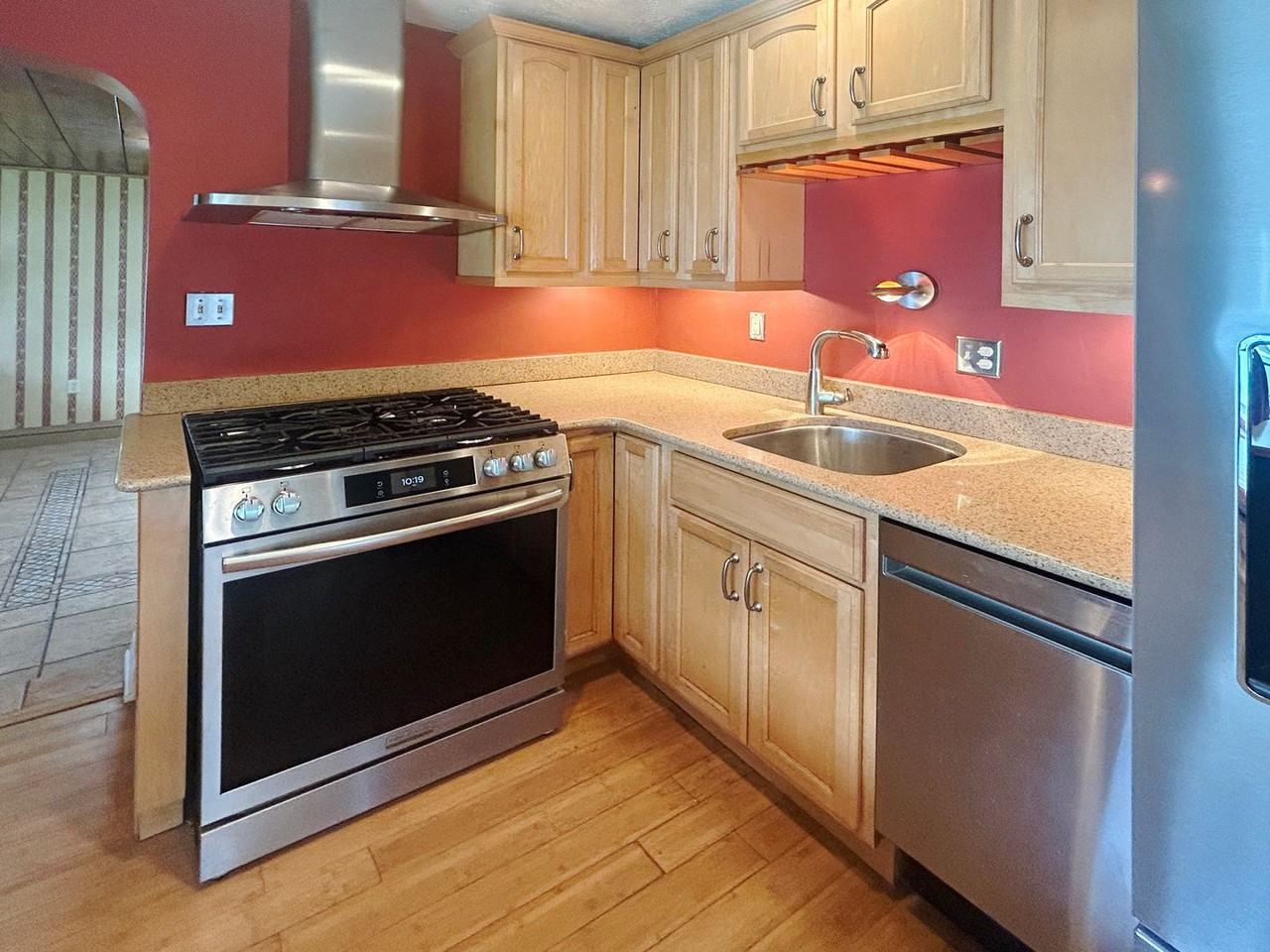 3521 4th Ave N - Photo 7 of 30