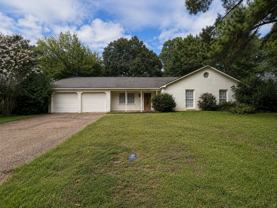 1426 Tracewood Dr - Photo 1 of 1