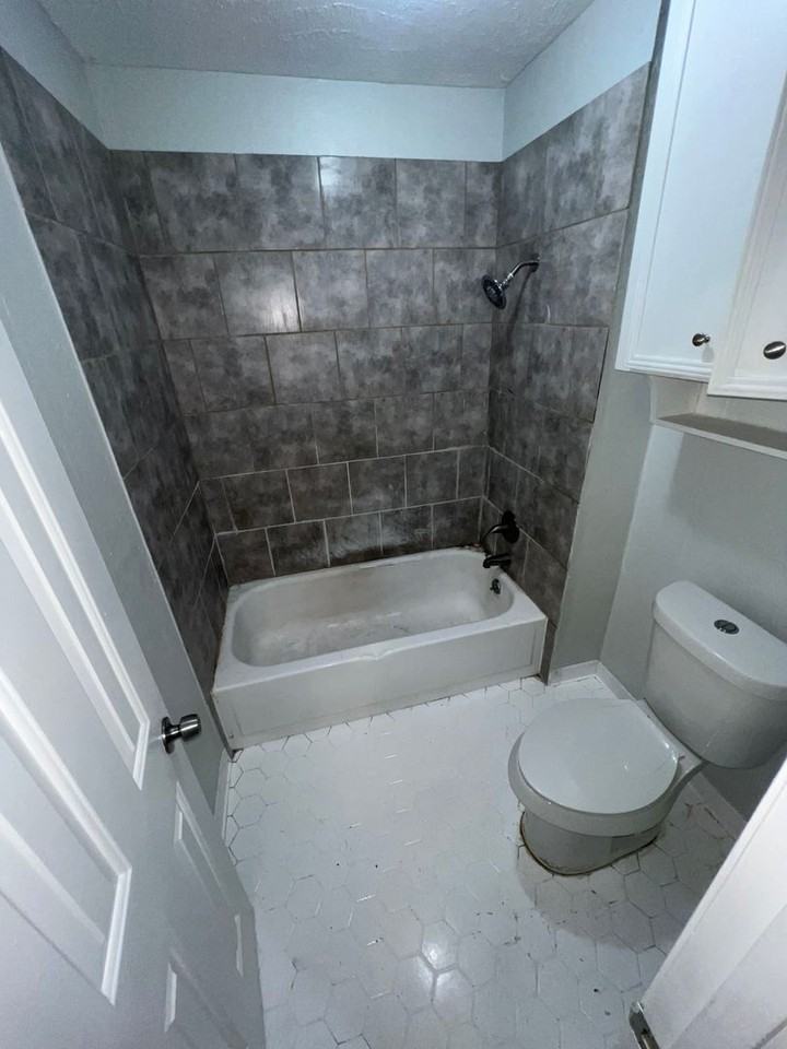 1426 Tracewood Dr - Photo 7 of 18