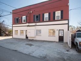 featured image of 32 Brookside Cir