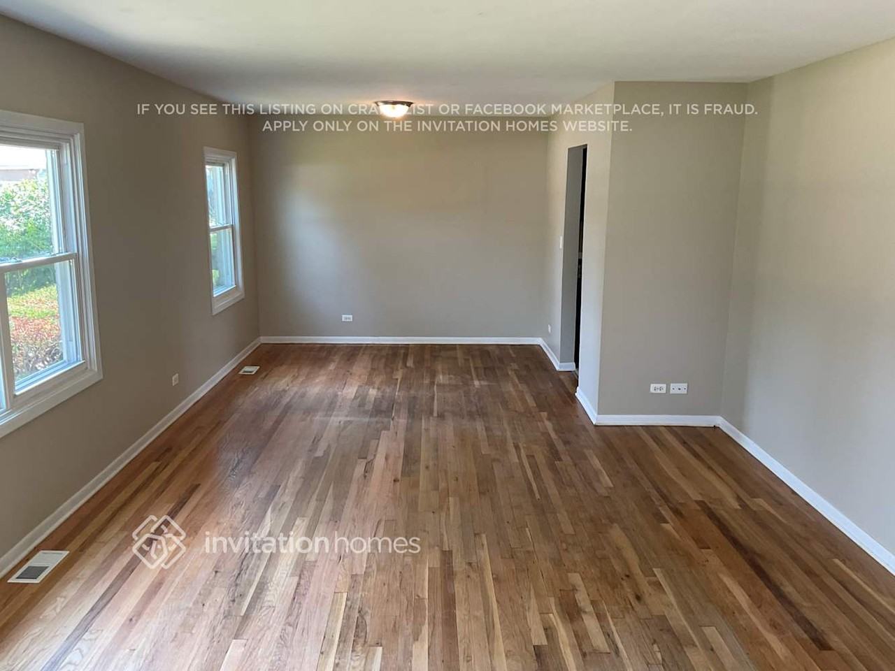325 Glendale Ln - Photo 2 of 14