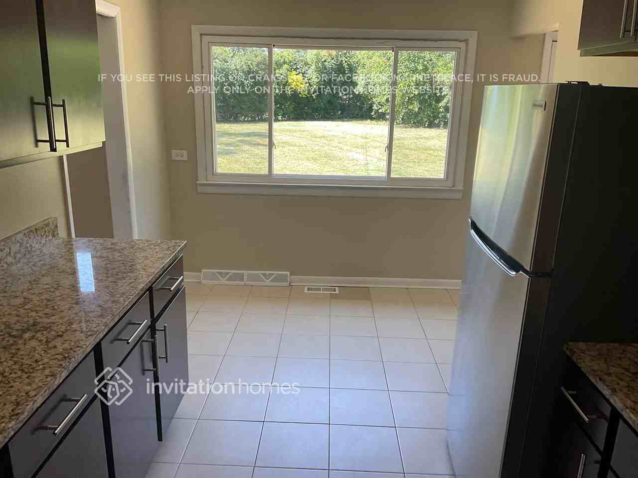 325 Glendale Ln - Photo 5 of 14