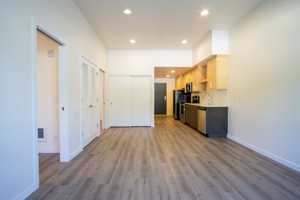 featured image of 6015 S Virginia Ave #305