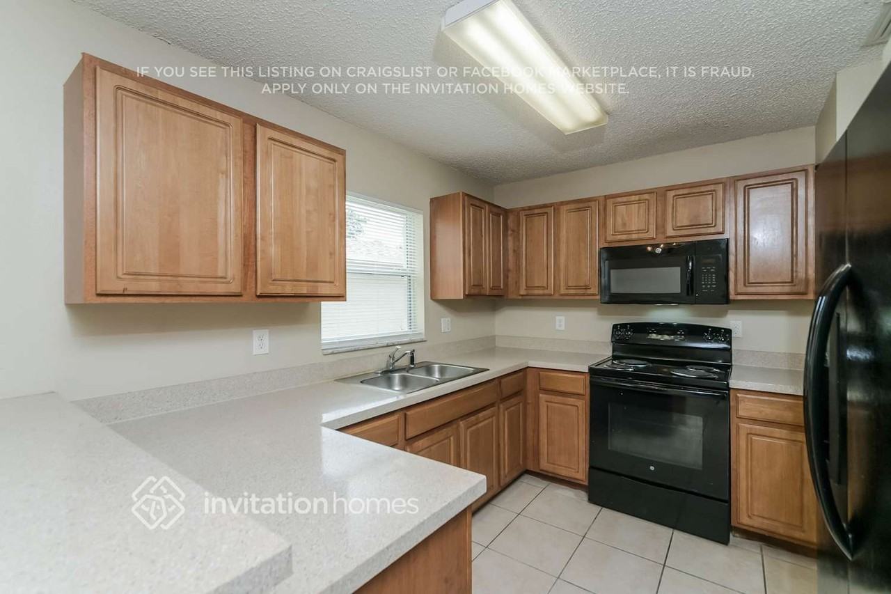 491 Basking Ridge Ct - Photo 6 of 17