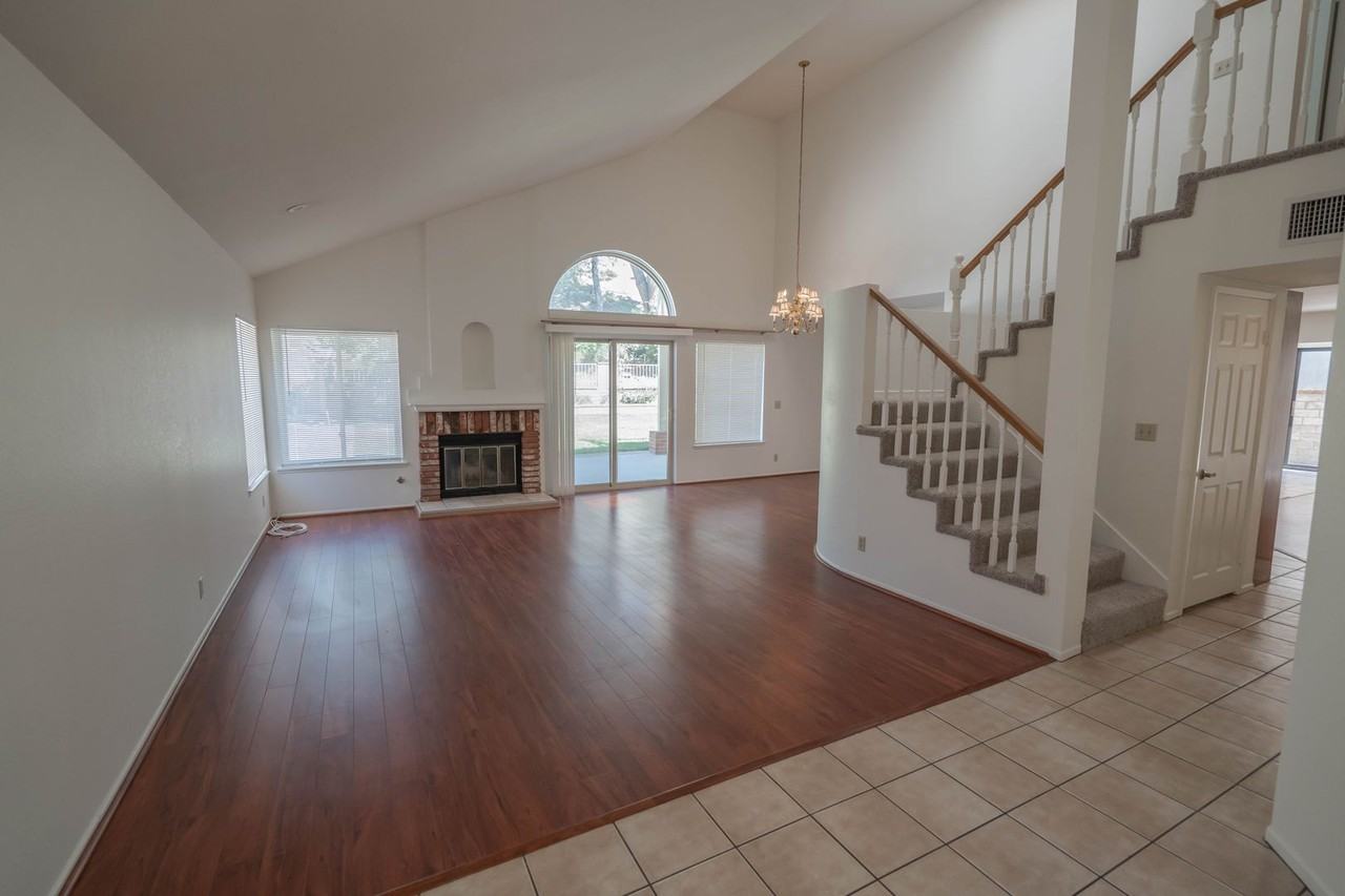 24921 Chicory Ct - Photo 2 of 25