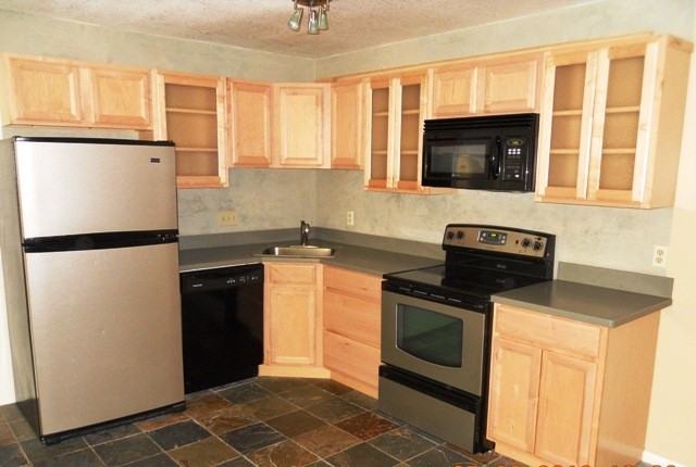 3515 28th St - Photo 2 of 15