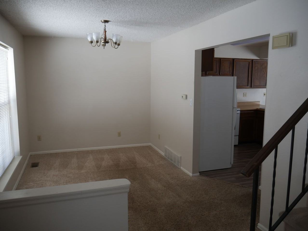 2524 Garden Way - Photo 2 of 14