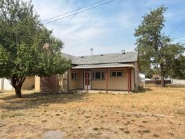 featured image of 363 E Elm St