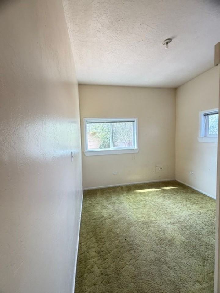 363 E Elm St - Photo 6 of 24