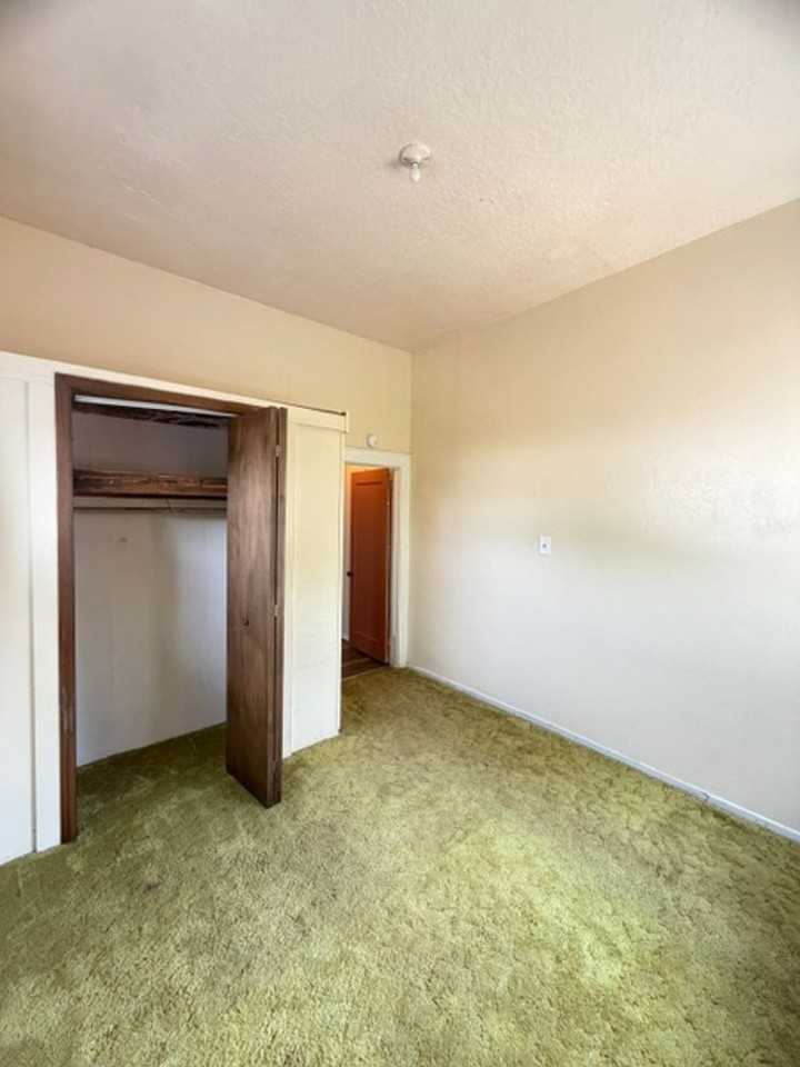 363 E Elm St - Photo 7 of 24