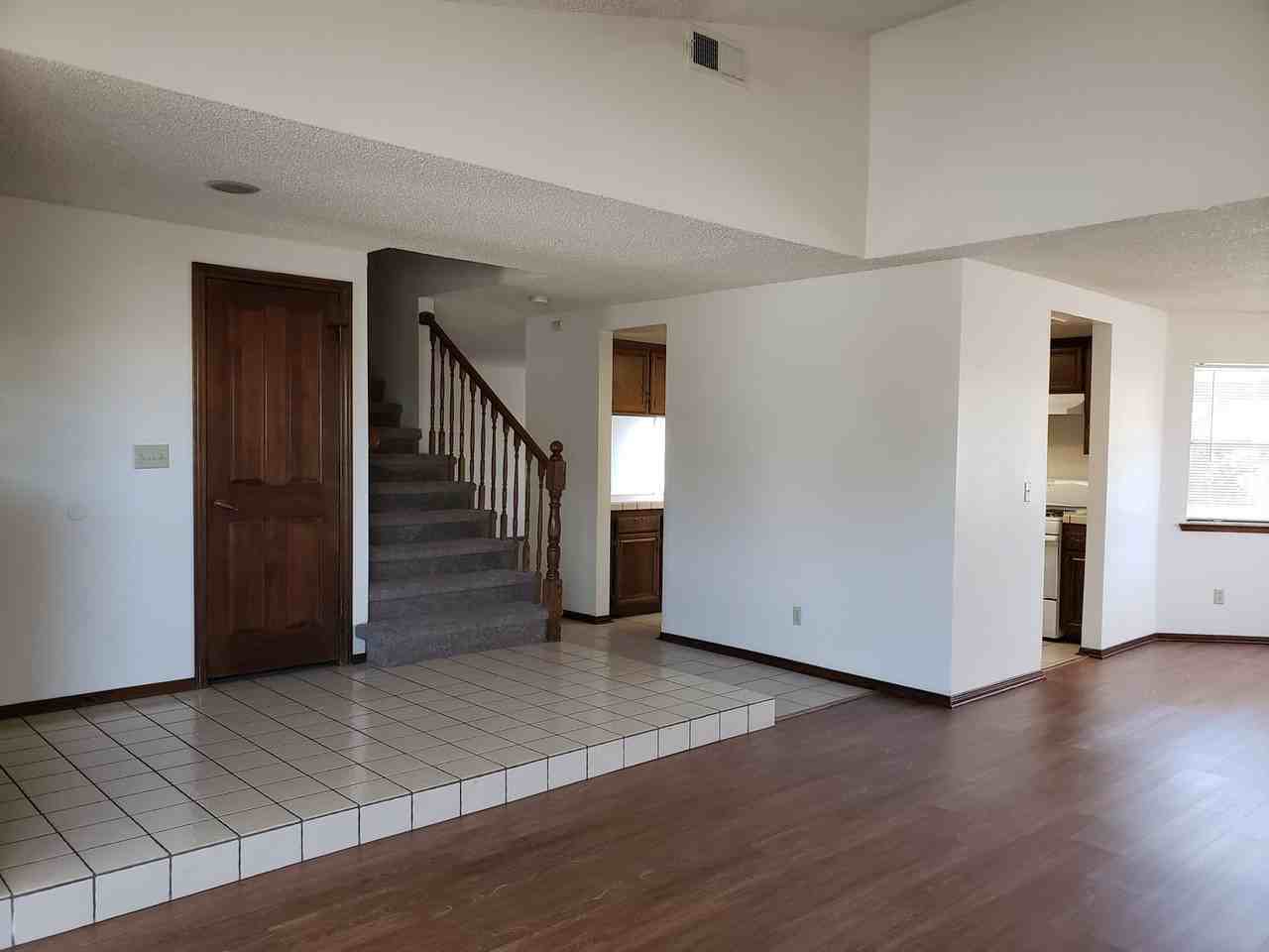 3320 Marilynn St - Photo 5 of 38