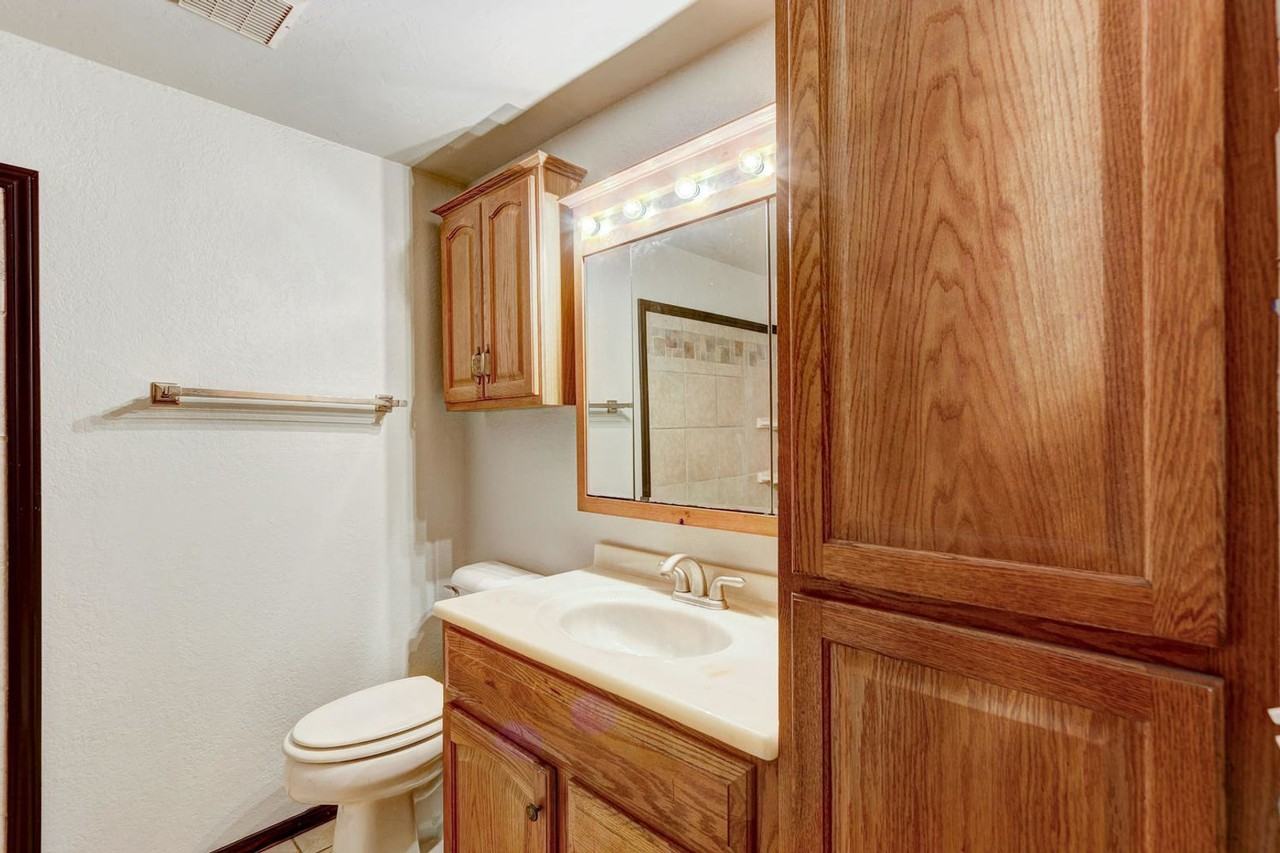 974 Castlebury Mansion - Photo 7 of 13