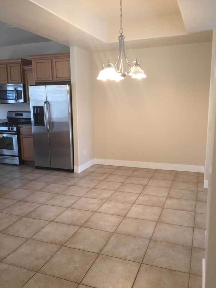 1057 E Garden Bend Pl - Photo 5 of 14