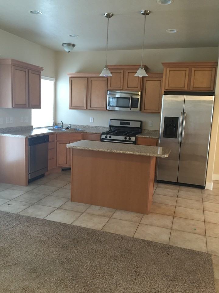 1057 E Garden Bend Pl - Photo 6 of 14