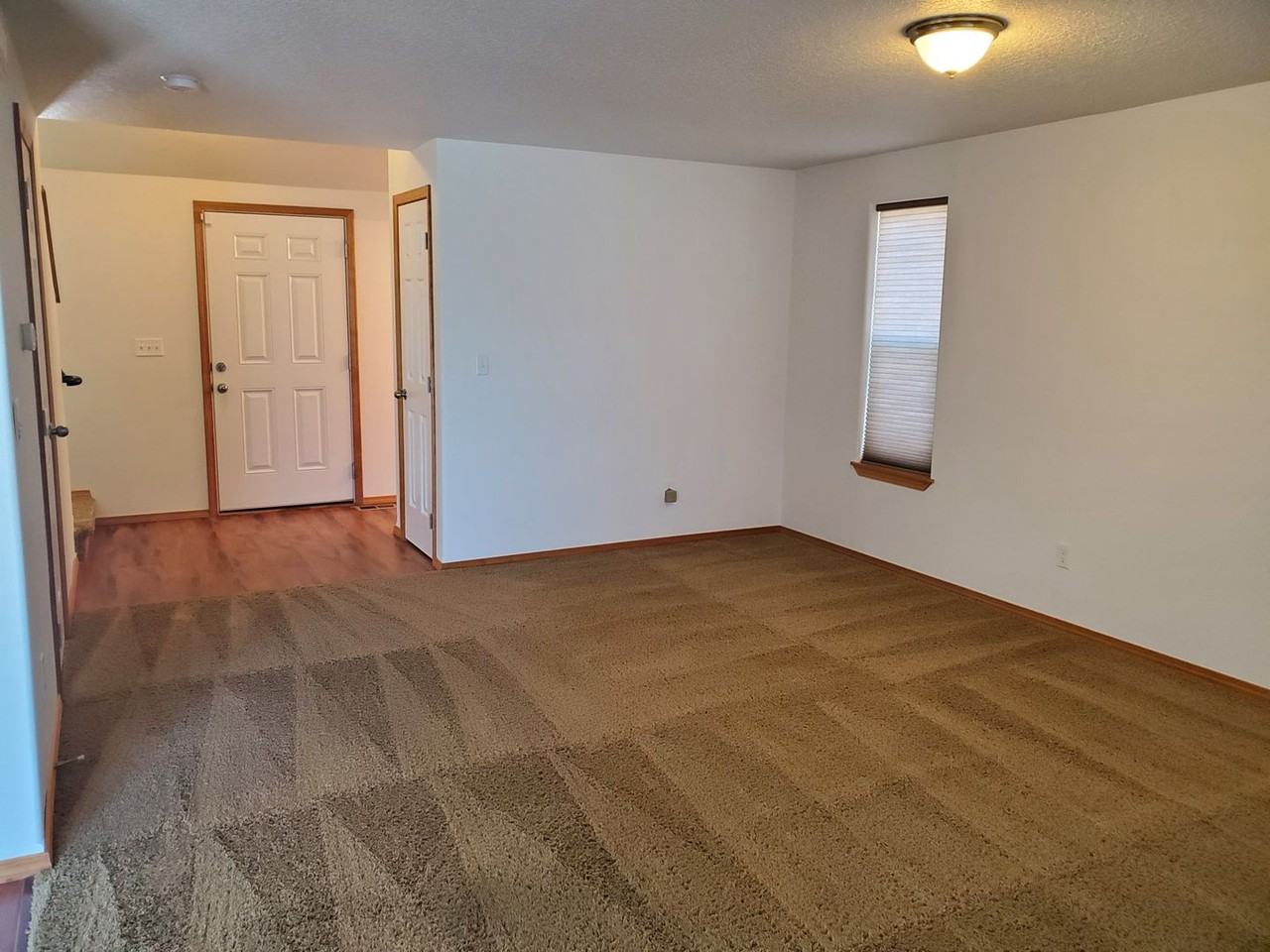 3259 E Mckern Pl - Photo 3 of 22