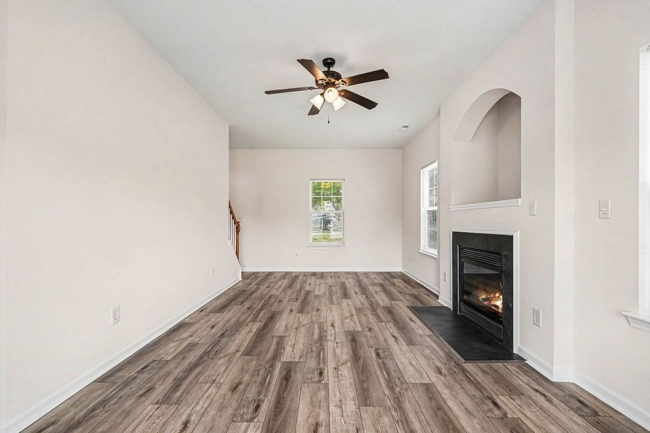 9232 Ducati Ln - Photo 5 of 23