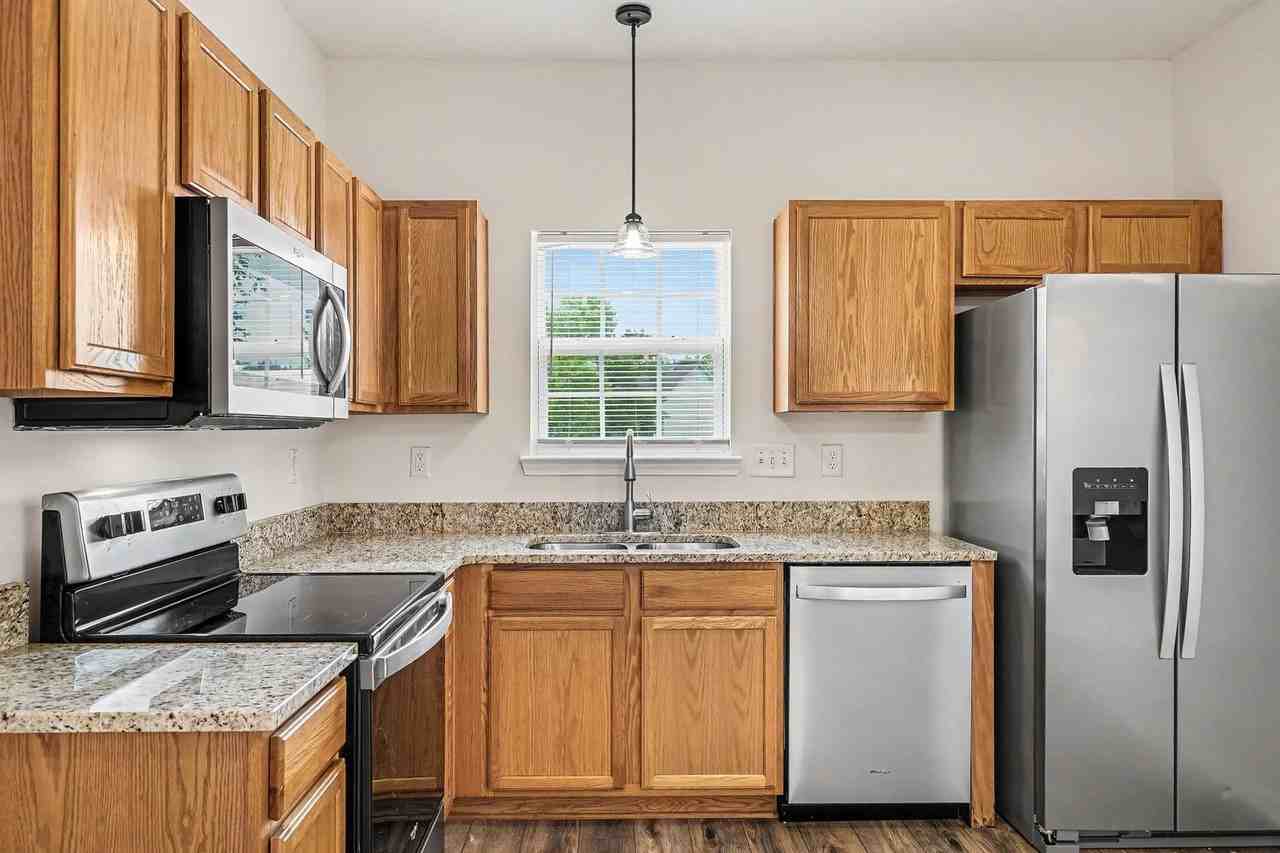 9232 Ducati Ln - Photo 6 of 23