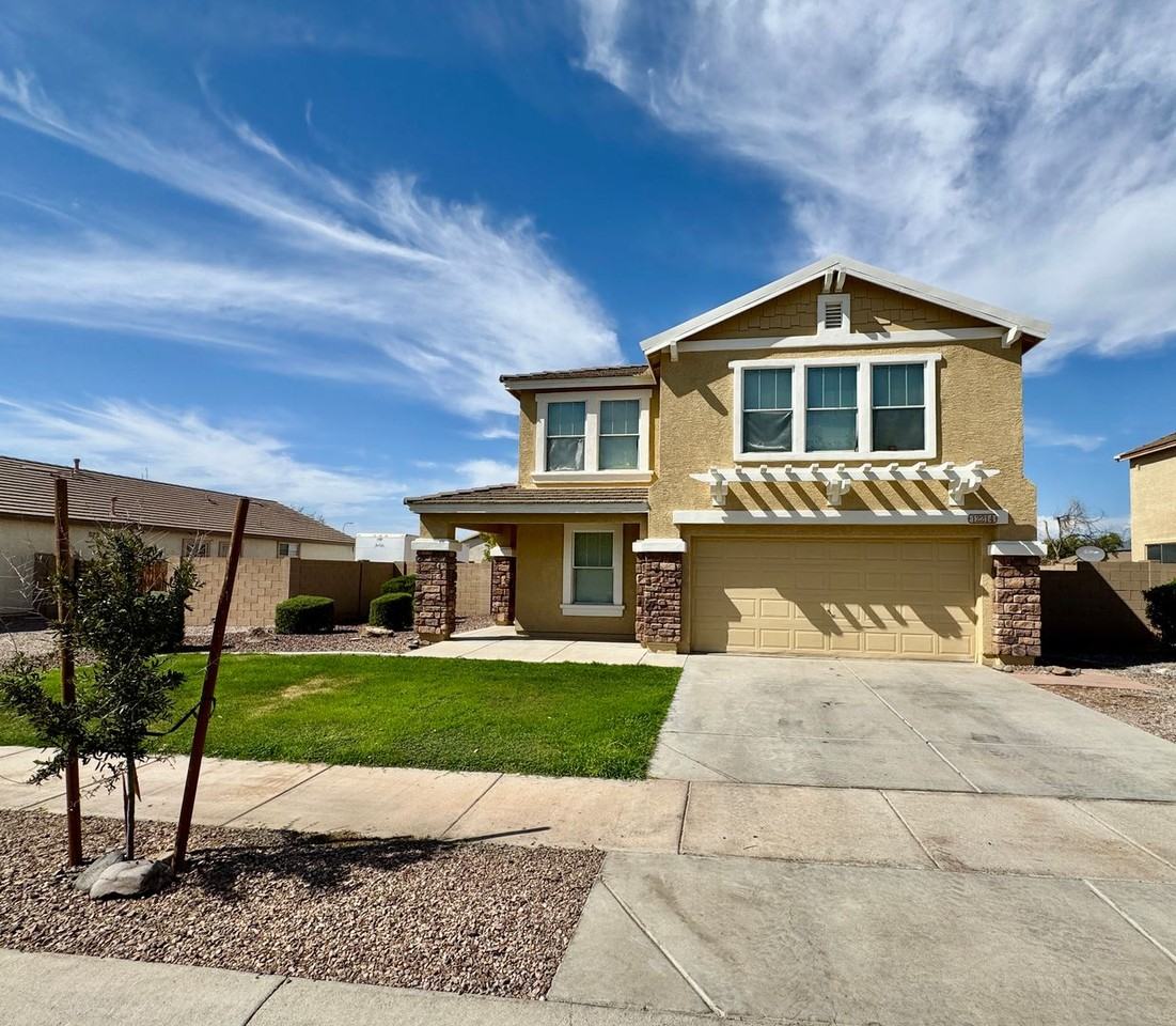 12214 W Apache St - Photo 2 of 30