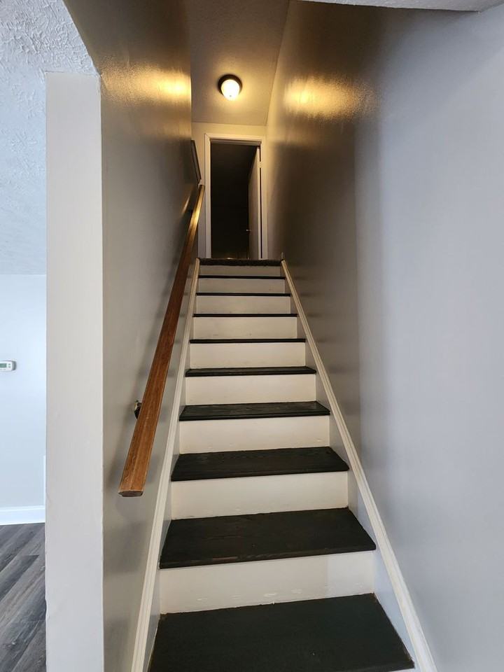 121 Mallard Ct - Photo 5 of 12