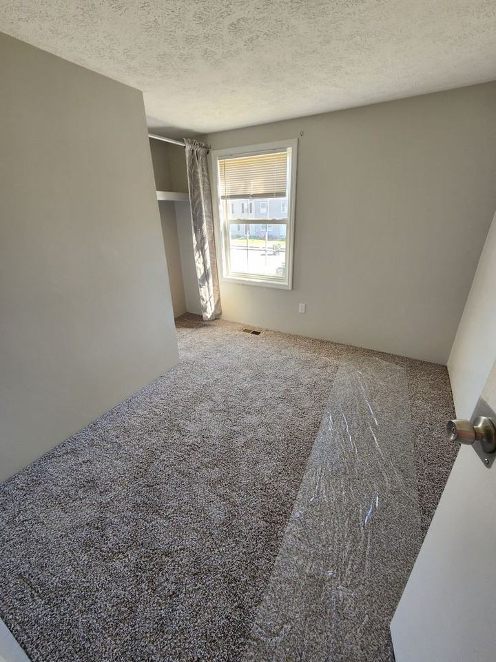 121 Mallard Ct - Photo 7 of 12