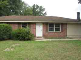 featured image of 102 Phifer St