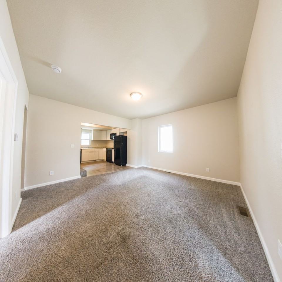 2936 Dean Ave - Photo 5 of 26