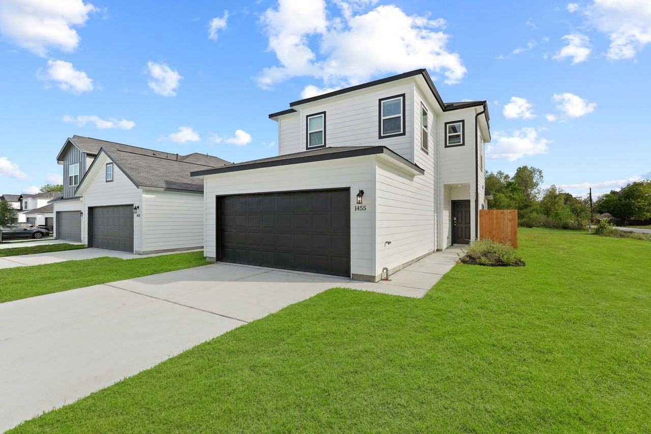 1455 Acorn Meadow St - Photo 2 of 21