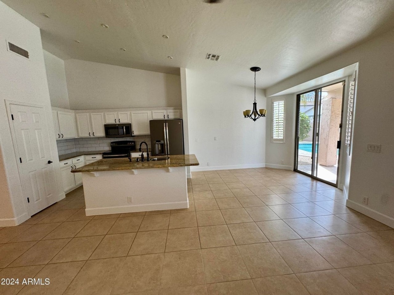 1649 E Tradewind Ct - Photo 4 of 25