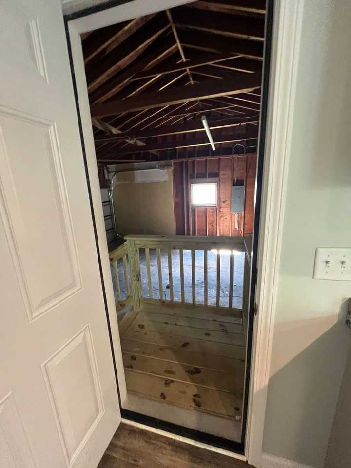 41 Capri Dr - Photo 6 of 32