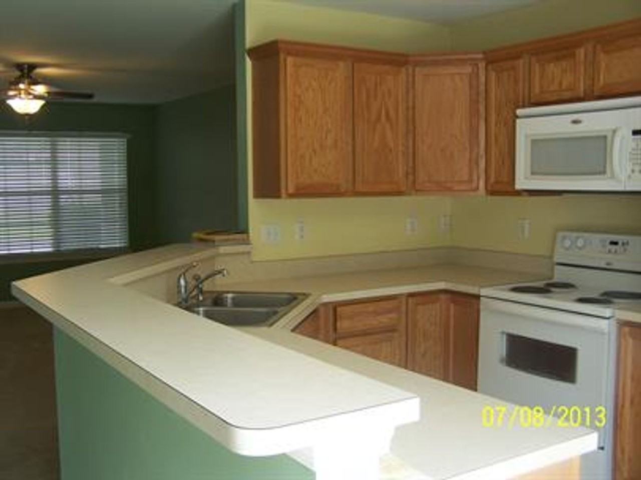 126 Slater St - Photo 5 of 14
