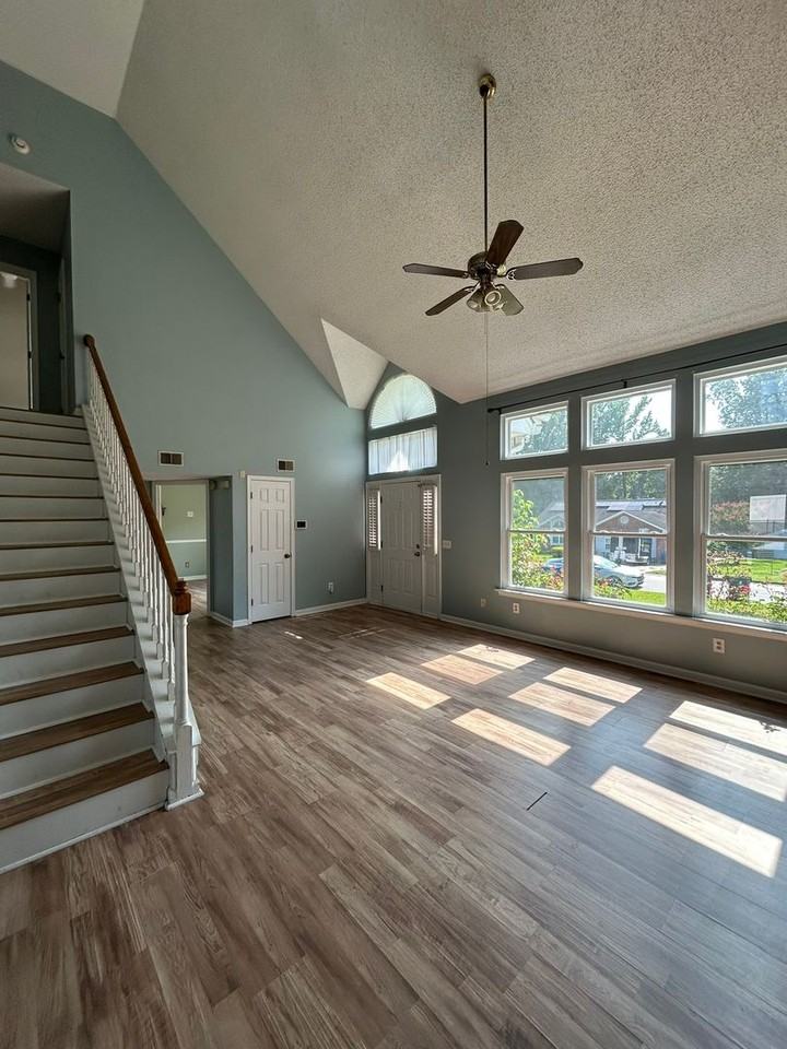 133 Darby Way - Photo 4 of 23