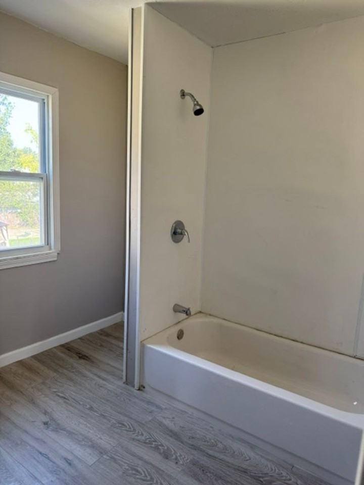 122 W 27th St ##Up - Photo 6 of 14