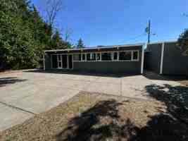 featured image of 325 W Taylor Ave