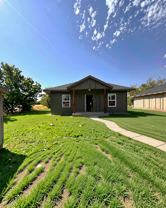 1814 Sw Monroe Ave - Photo 1 of 1
