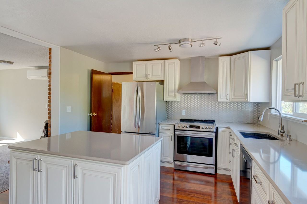 634 El Mirador St - Photo 3 of 27